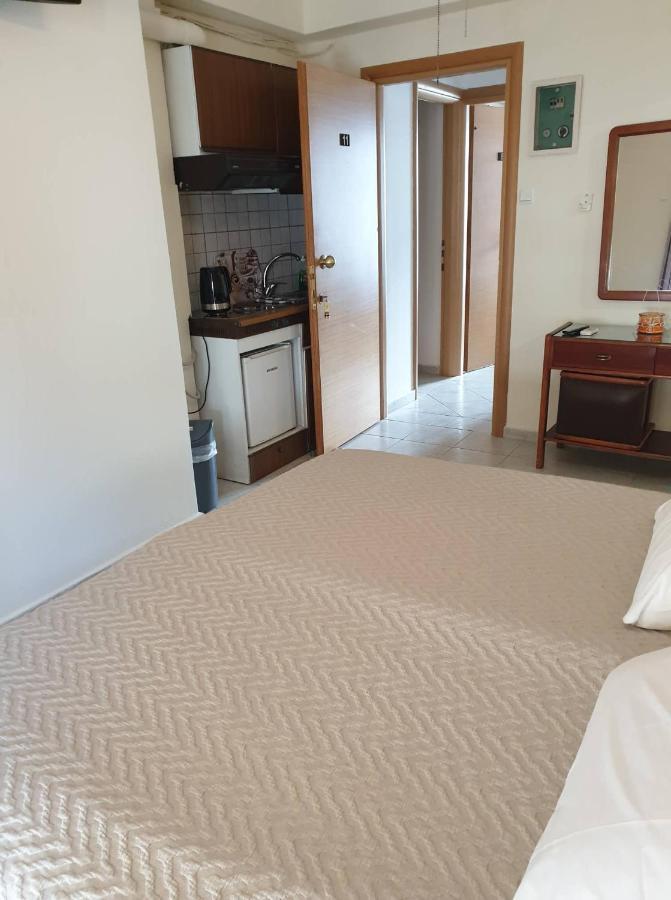 Ballas Apartments Айя-Евфимия Экстерьер фото