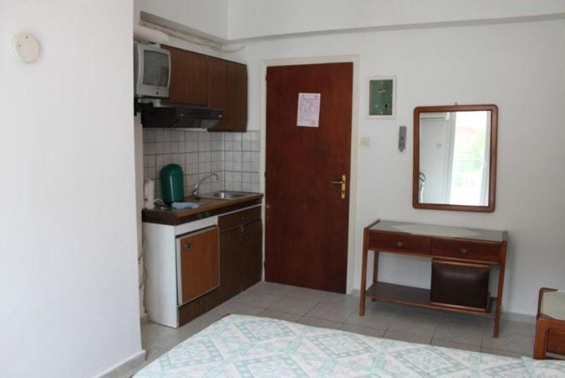 Ballas Apartments Айя-Евфимия Номер фото